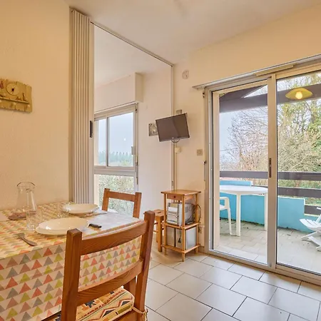 Lumineux Avec Terrasse Et Climatisation, Parking Inclus - Fr-1-841-6 Барботан-ле-Терм